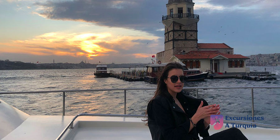 Estambul Atardecer Barco Tour